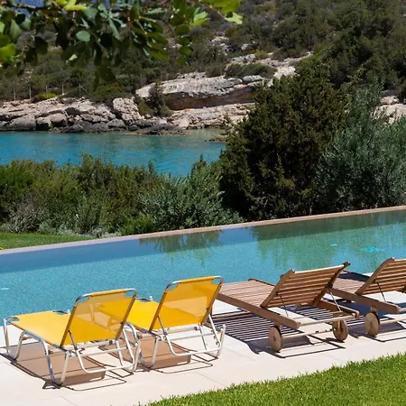 Aria - Luxury Beachfront With Pool And Tennis Court Villa *