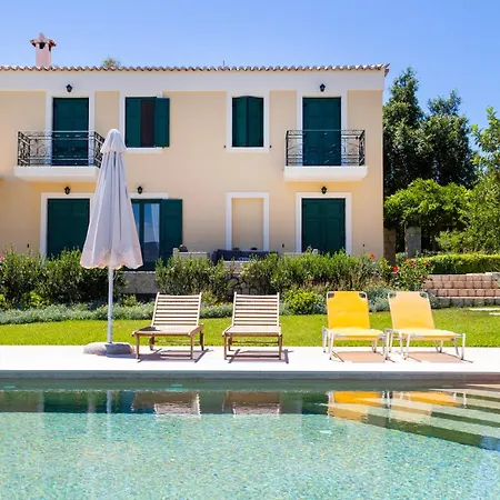 Aria - Luxury Beachfront With Pool And Tennis Court Koilás