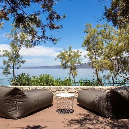 Aria - Luxury Beachfront With Pool And Tennis Court *