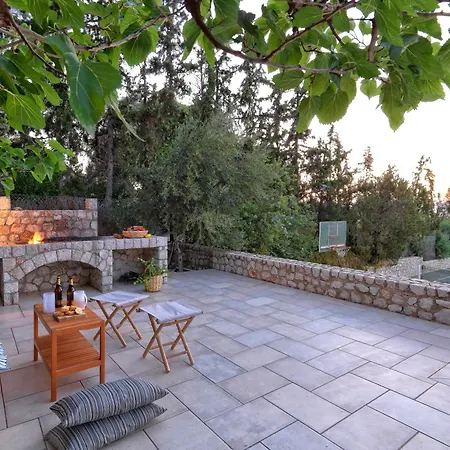 Aria - Luxury Beachfront With Pool And Tennis Court