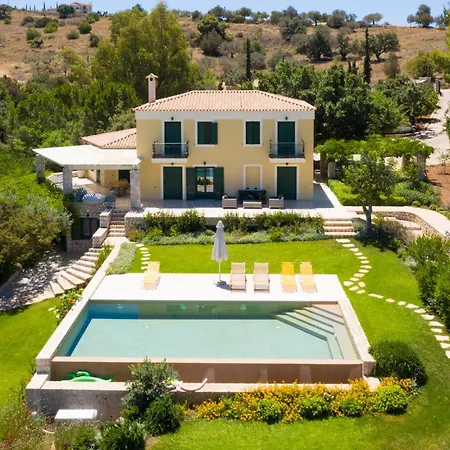 Aria - Luxury Beachfront With Pool And Tennis Court * Koilás