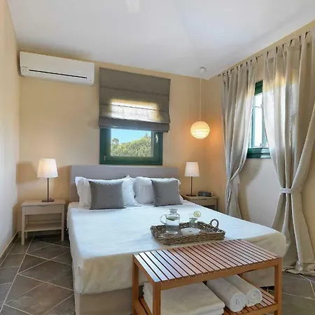 Aria - Luxury Beachfront With Pool And Tennis Court Villa *