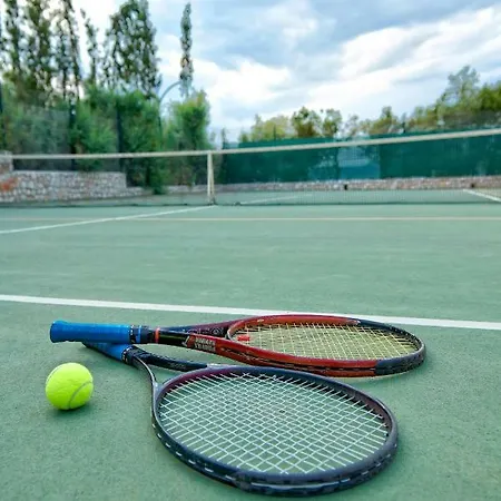 Villa Aria - Luxury Beachfront With Pool And Tennis Court Koilás