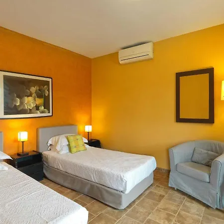 Villa Aria - Luxury Beachfront With Pool And Tennis Court