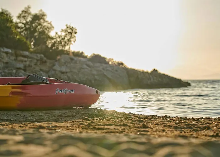 Aria - Luxury Beachfront With Pool And Tennis Court