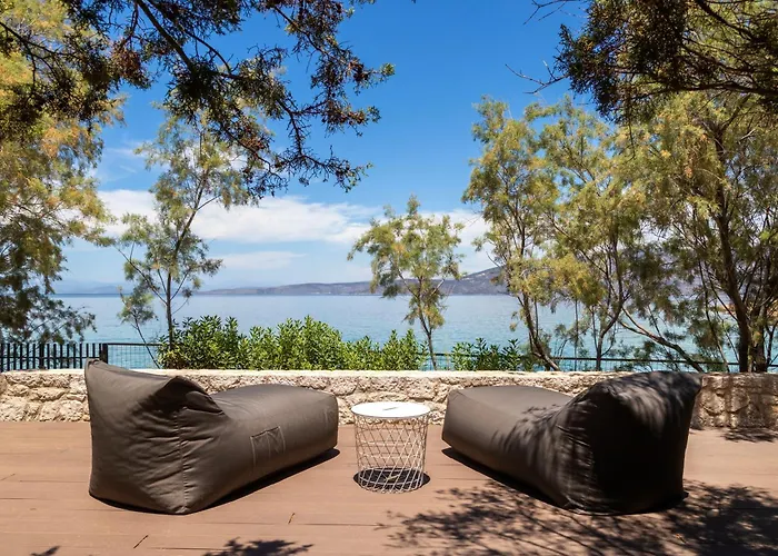 Aria - Luxury Beachfront With Pool And Tennis Court *