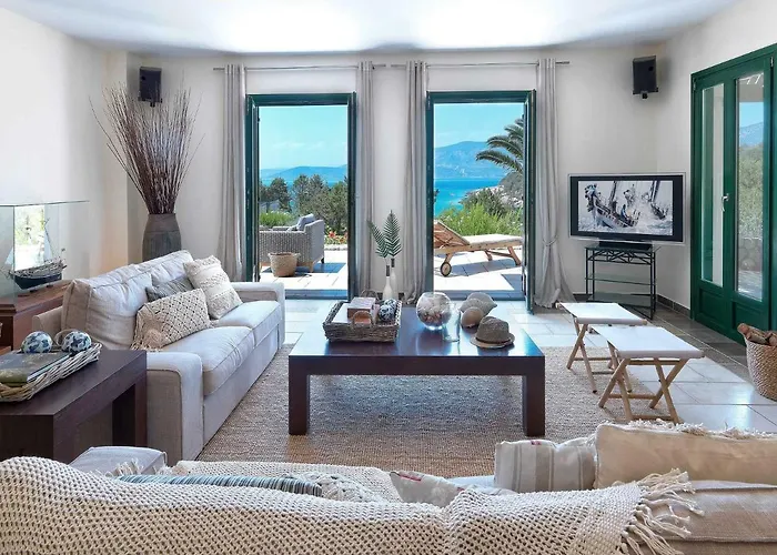 Aria - Luxury Beachfront With Pool And Tennis Court Koilás